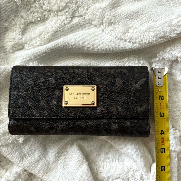 Michael Kors Brown Leather Wallet - Picture 11 of 11